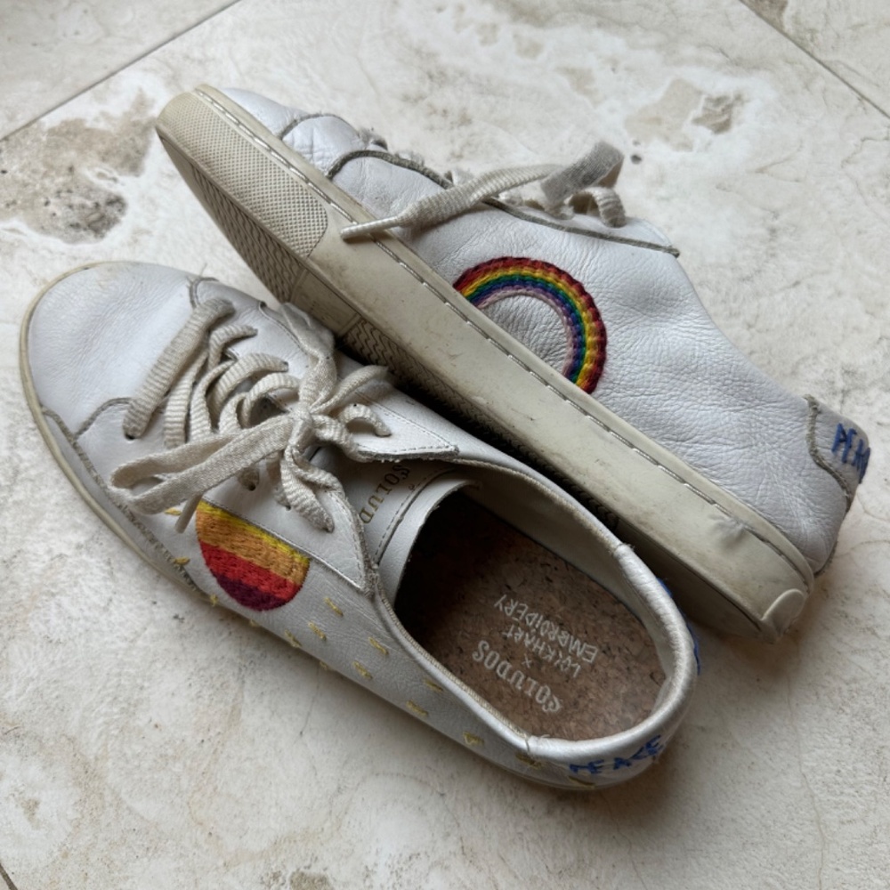 Soludos Embroidered Peace Out Rainbow Sun Leather Low Top Sneakers - 7.5